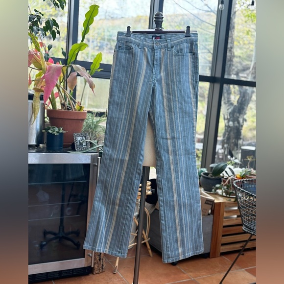 AWESOME Striped Blue Jeans ⭐️ - Picture 1 of 5